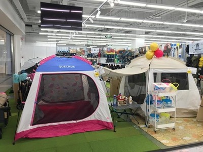 户外运动引领新风尚，相关装备销售强势增长